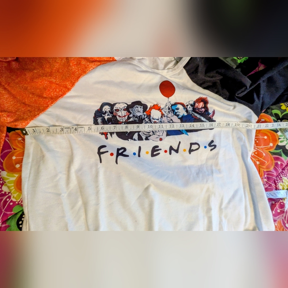 Women's Graphic Halloween Villains Friends Sweatshirt Sz. XL - Picture 5 of 5